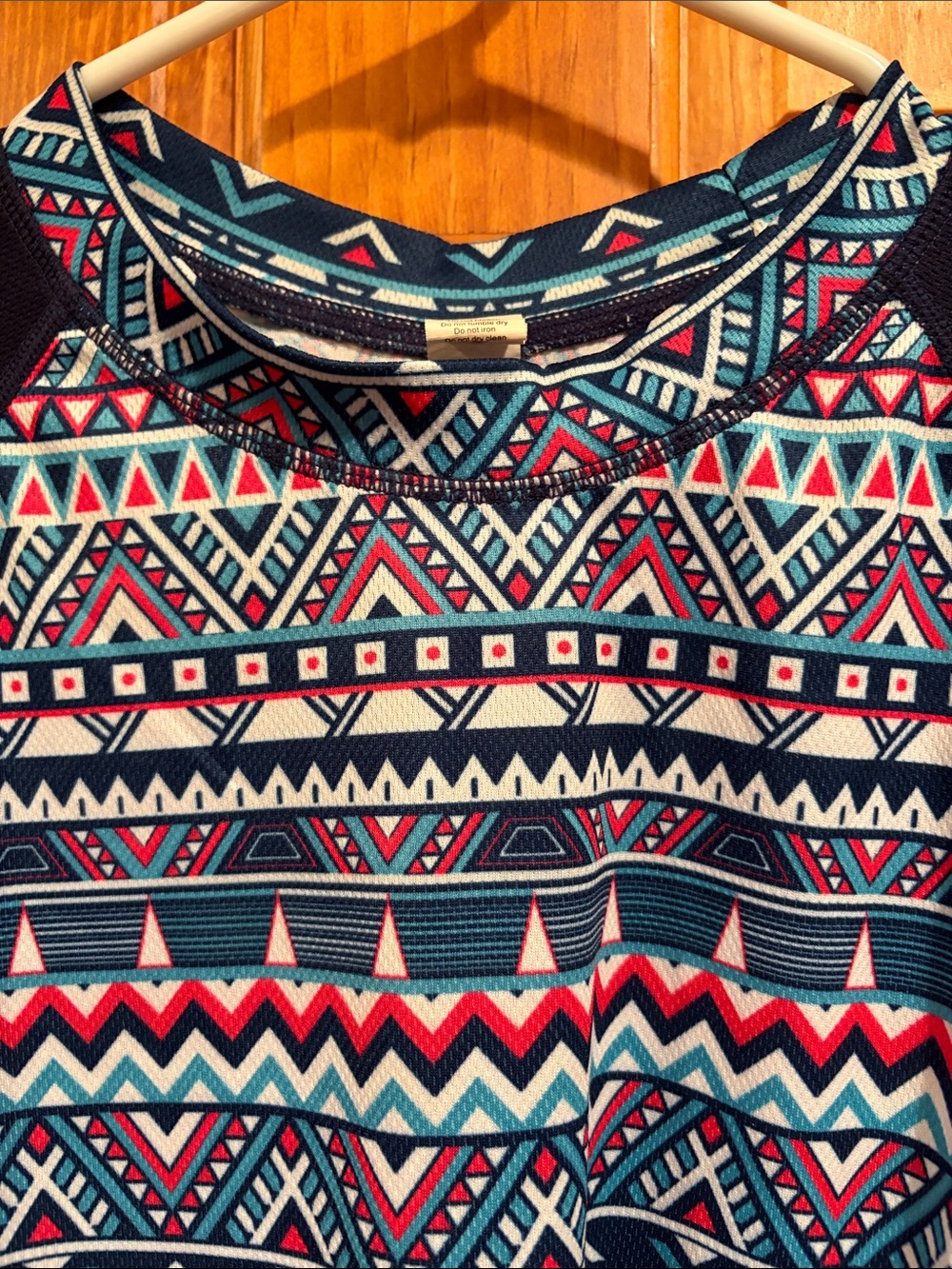 Women’s Swim Rash Guard Shirt - Picture 6 of 9